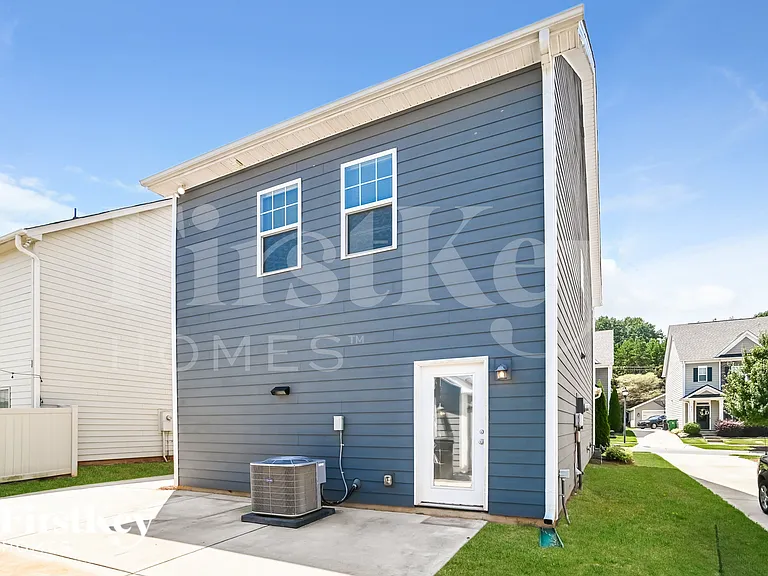 8736 Aspinwall Dr — Photo 15