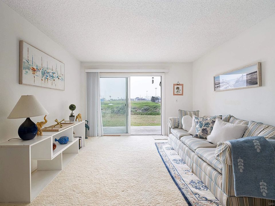 1st image of 3672 Clairemont Dr Unit 1B