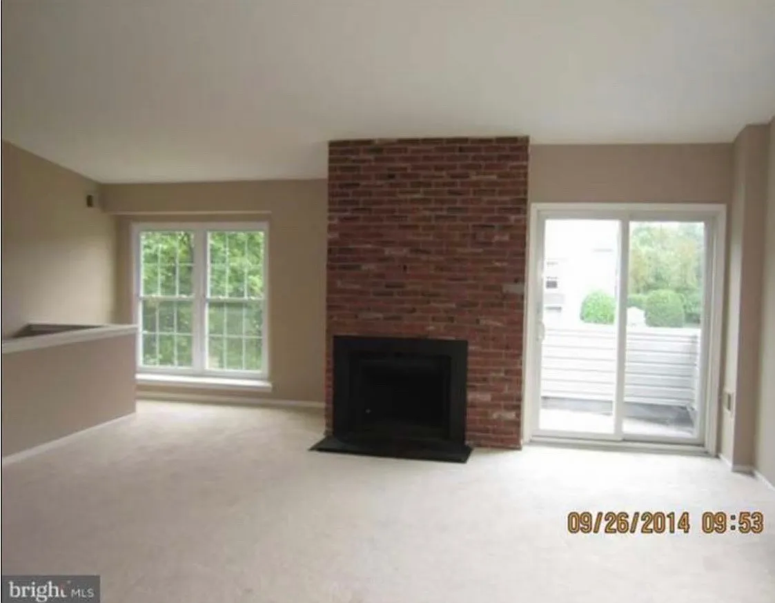 Building Photo - 61 Meadow Ln #6-A