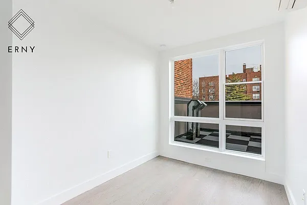 Rented by ERNY LLC | media 34