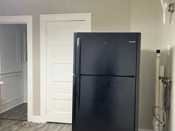 310 Pullen Ave, Oakland, IA 51560