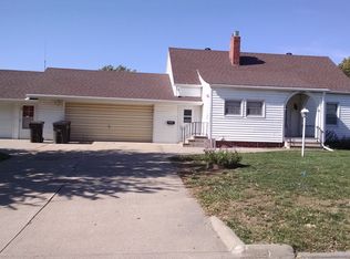 1001 G St, Utica, NE 68456