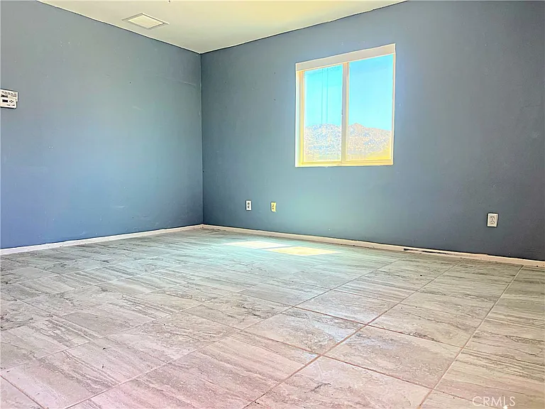 17601 Sycamore Ln — Photo 35