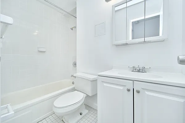 Rented by Living New York | media 34