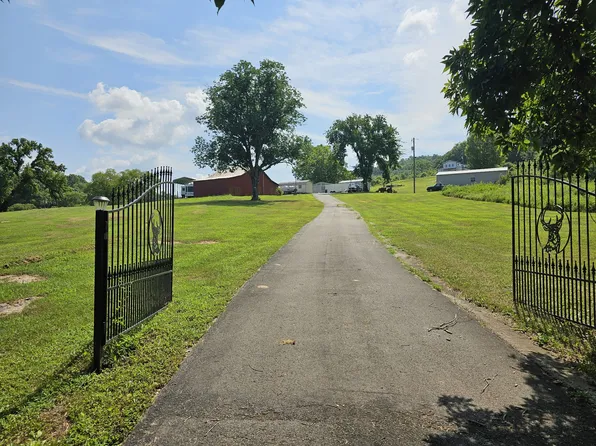 54 Kennys Bend Ln #56, Carthage, TN 37030