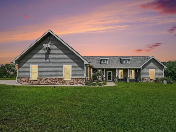 2223 NE 74th St, Meriden, KS 66512