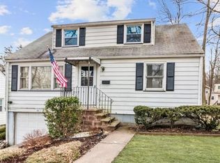 40 Sunnyside Rd, West Orange, NJ 07052