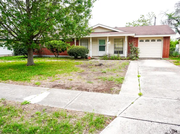 126 Meadow Trail Dr, San Antonio, TX 78227
