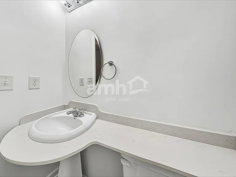 3801 Wingdale Ct — Photo 9