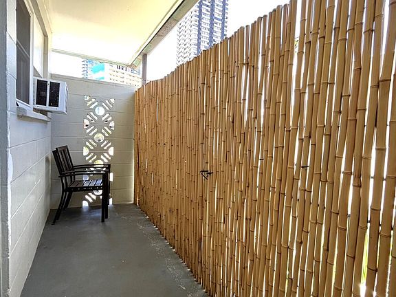 5th image of 427 Pau St APT 301
