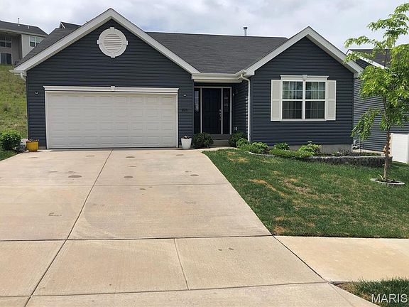2nd image of 805 Valley Pine Dr