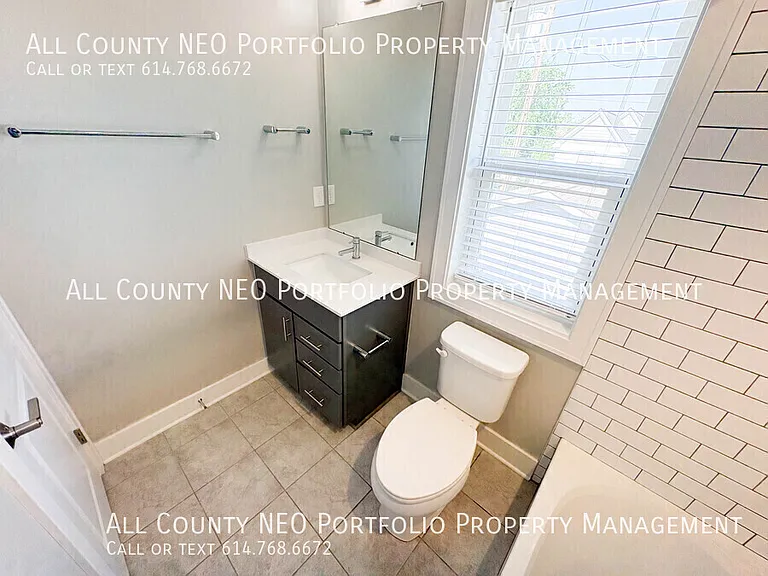 1383 N Grant Ave — Photo 33