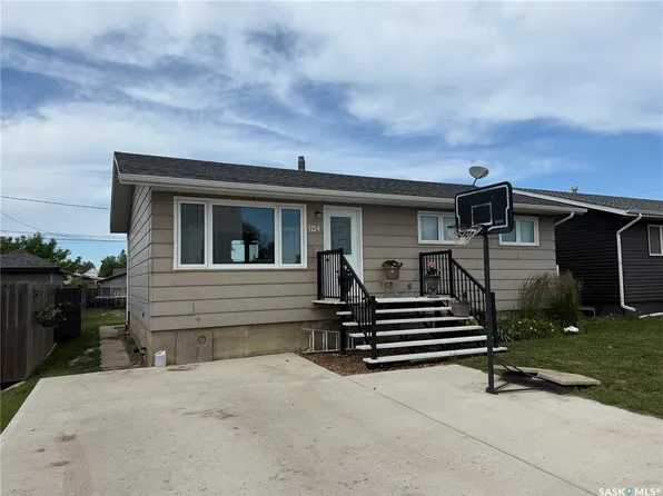 104 Railway AVENUE E, Shellbrook, SK S0J 2E0