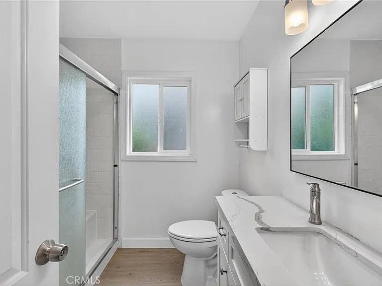 13808 S Catalina Ave — Photo 26
