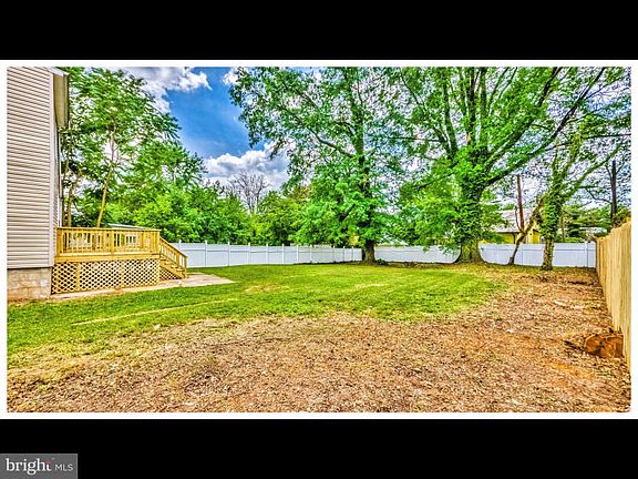 4th image of 3109 Wisteria Ave