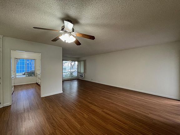 5th image of 18 S Marguerita Ave APT 5