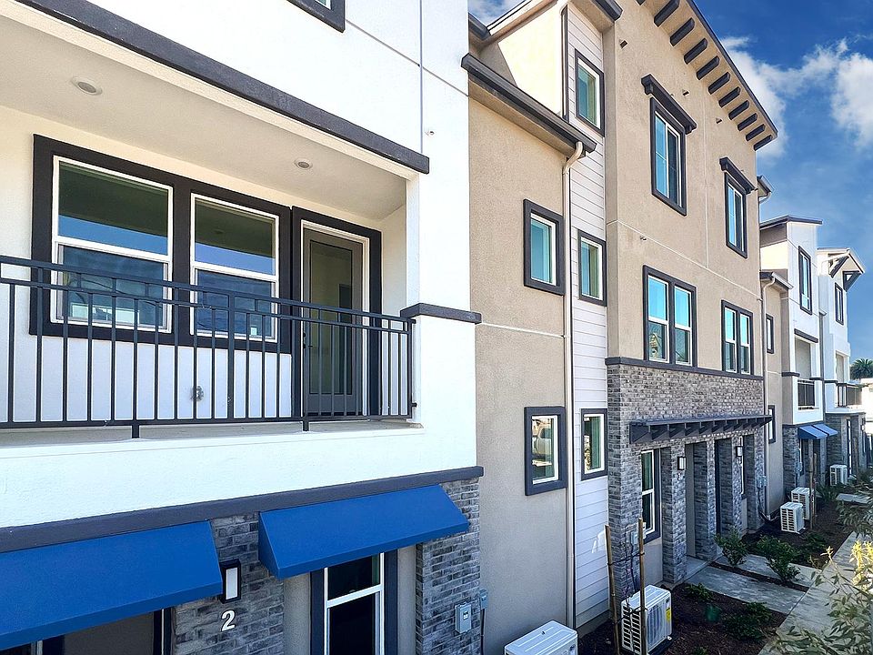 1st image of 221 N Mountain Ave #12