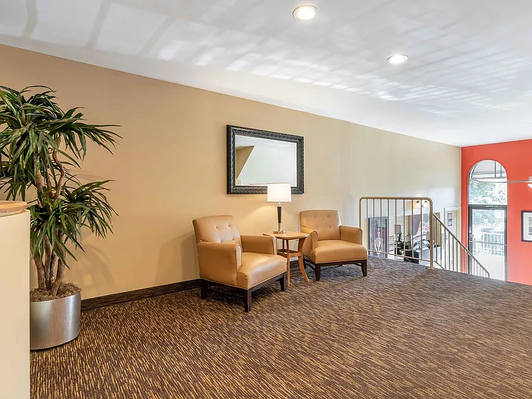 Lobby and Guest Check-in