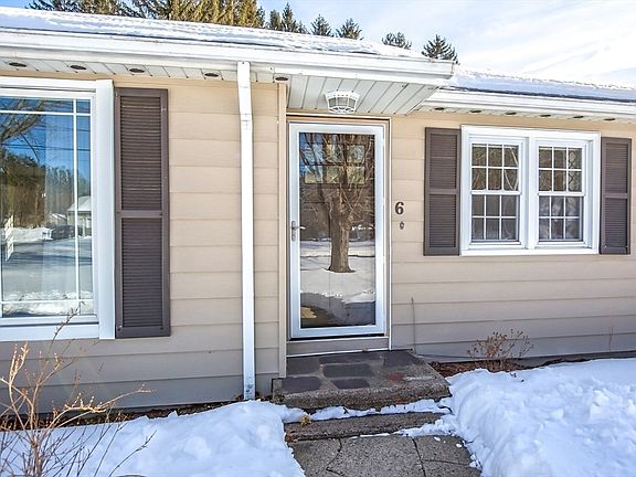 3rd image of 6 Brooklawn Rd