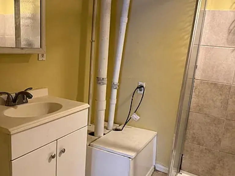 67 Arnold St #B — Photo 8