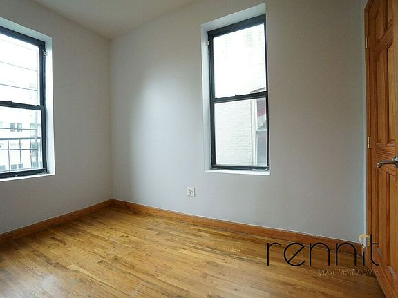 3rd image of 823 Saint Johns Pl APT 2C