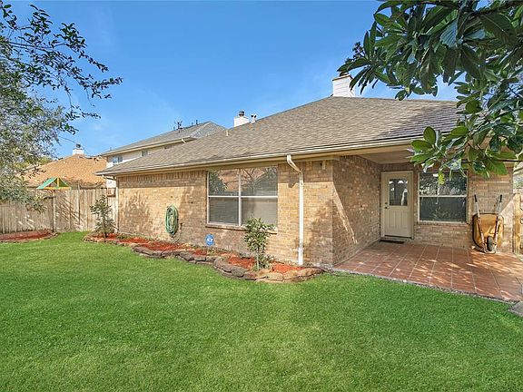 4th image of 7110 Garnet Hill Ln