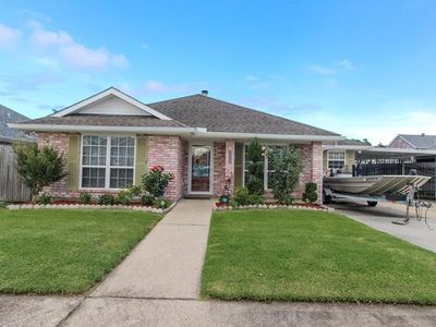 3825 Despaux Dr, Chalmette, LA, 70043