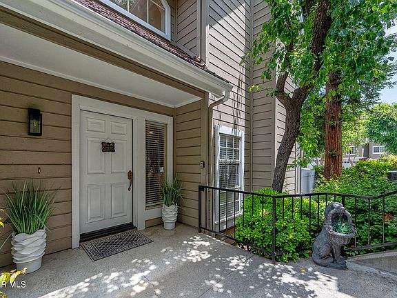 5th image of 20950 Oxnard St APT 43