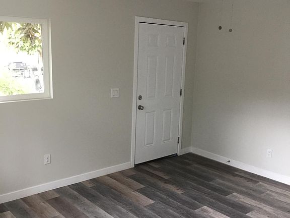 5th image of 944 N Ditman Ave #5