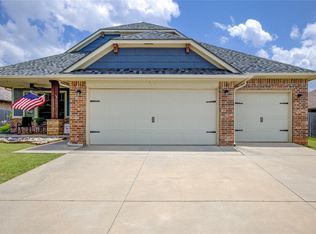 1420 Sonoma Lakes Blvd, Moore, OK 73160