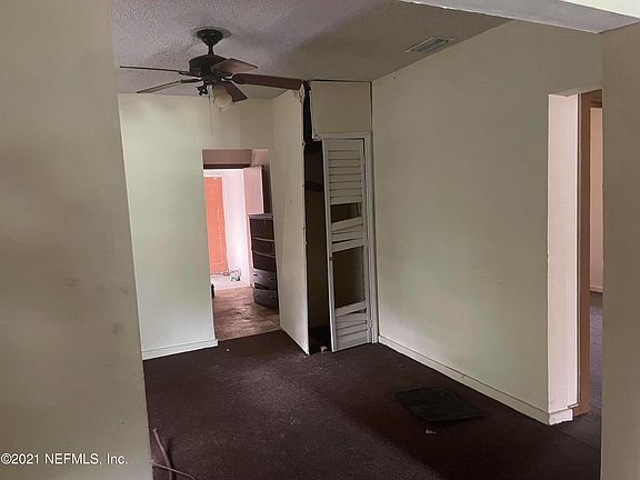 5th image of 1421 W 1st St