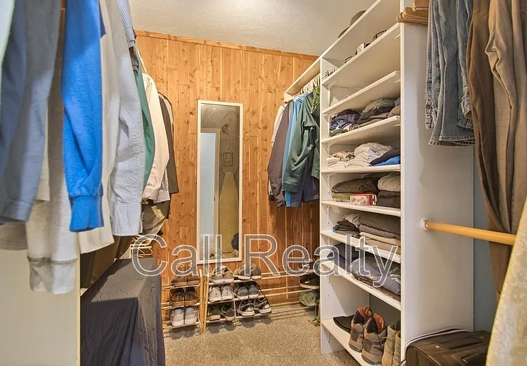 1117 E 33rd Ave — Photo 13