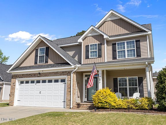 3rd image of 920 Megan Drive