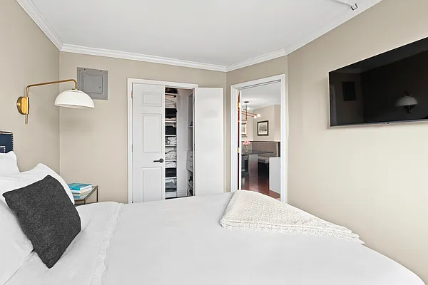 Sold by Compass | media 8