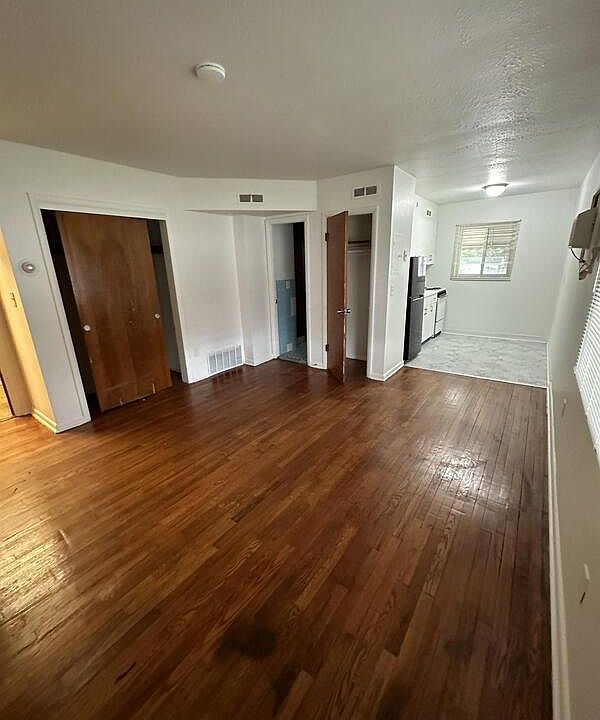 1st image of 4201 Rocky River Dr #6