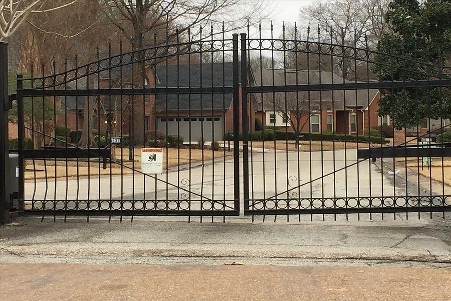 1st image of 6676 Kirby Oaks Ln