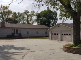114 S Lake Dr, Watertown, SD 57201