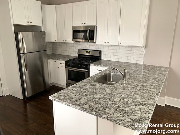 3rd image of 3437 N Paulina St APT 3F
