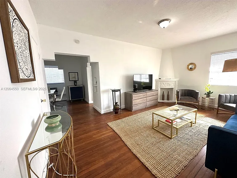 1309 Euclid Ave #8 — Photo 3