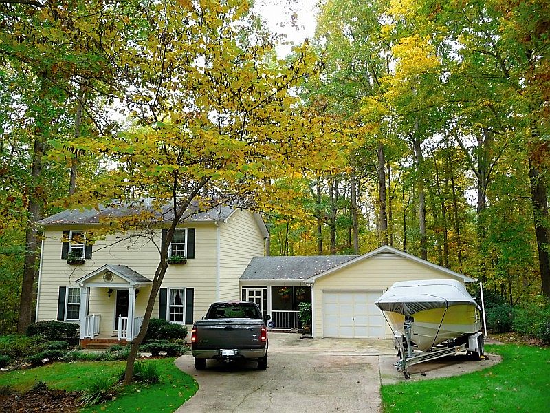 2nd image of 7905 Merrimac Dr
