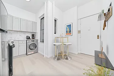 Rented by Living New York