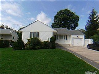 3rd image of 444 Dunster Dr