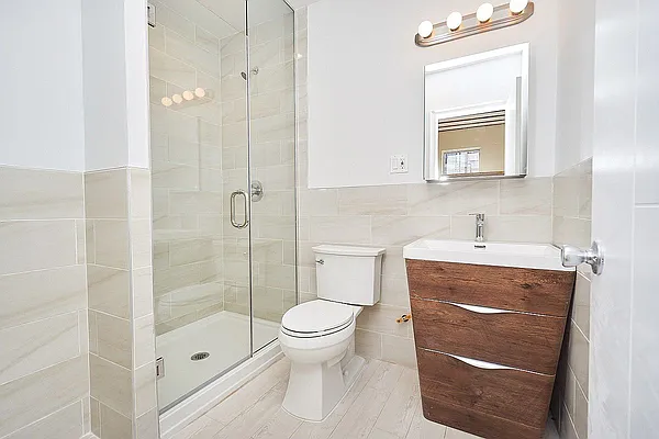 Rented by Compass | media 9