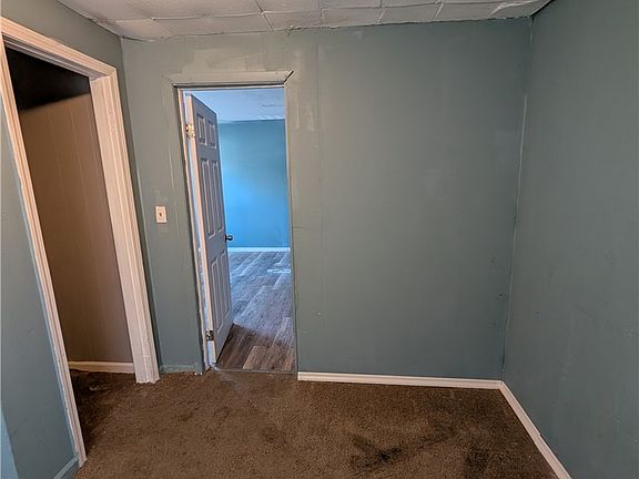 4th image of 65 Wex Ave