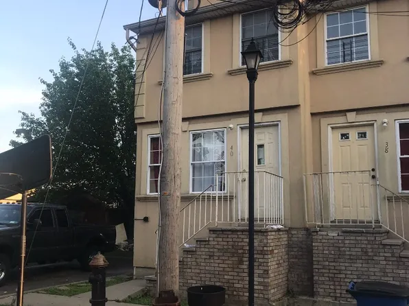 40 Rumpler Ct, Staten Island, NY 10302