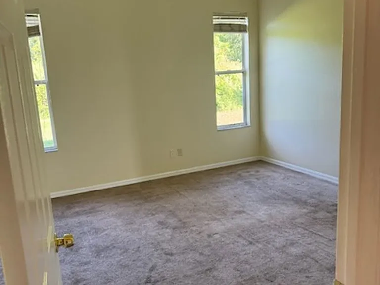 3321 Pawleys Loop N — Photo 5