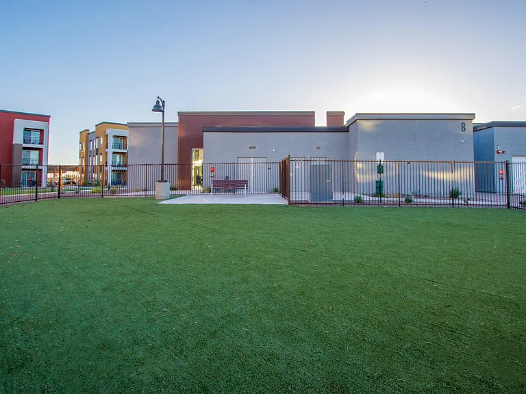 Copa Flats — Photo 30