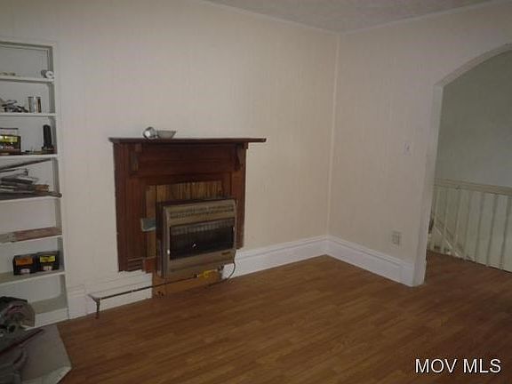 2nd floor living room