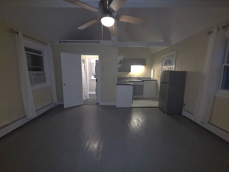 41 Gallup Ln — Photo 2