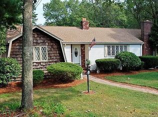 25 Lady Slipper Dr, Plymouth, MA 02360